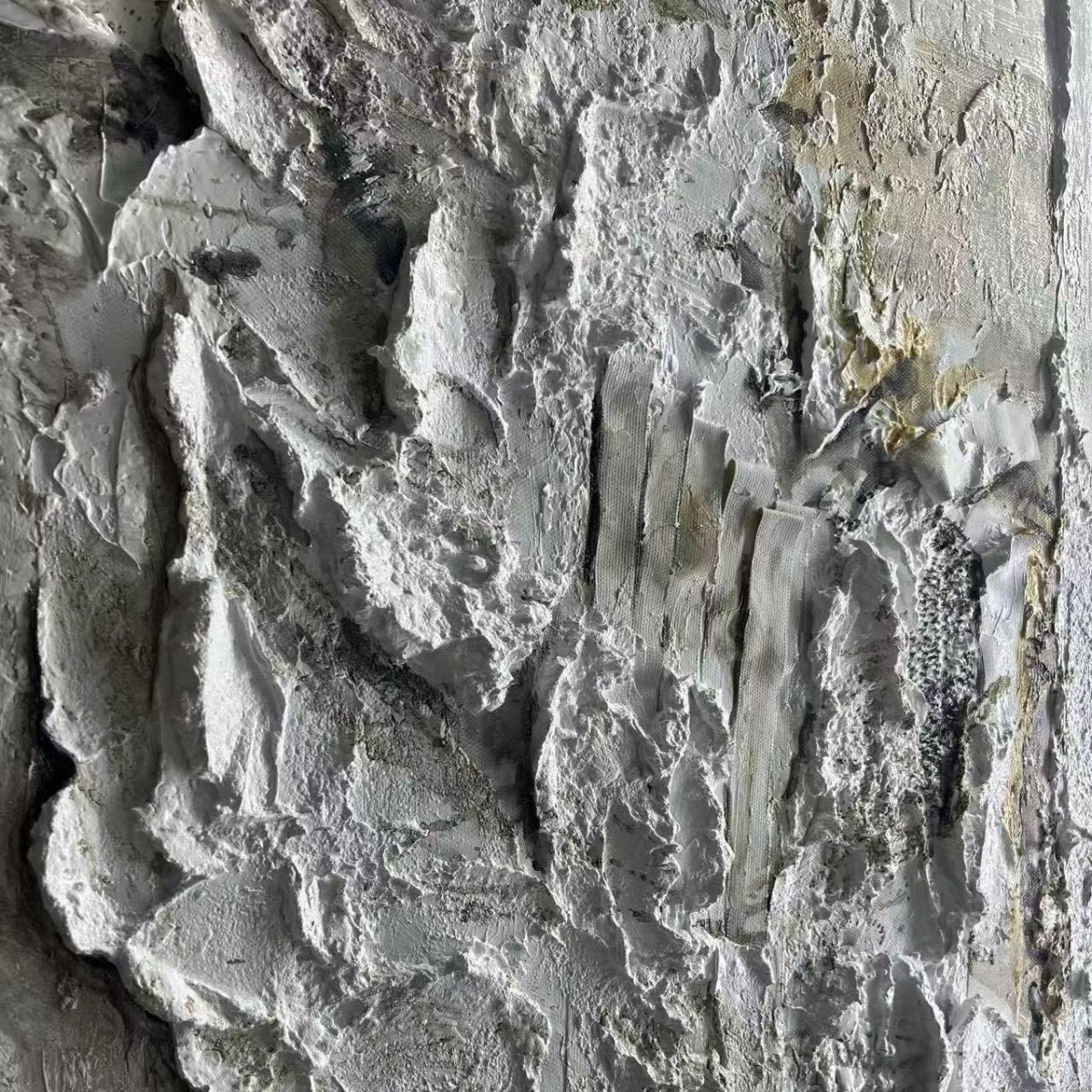 Facing the Past - Image 8